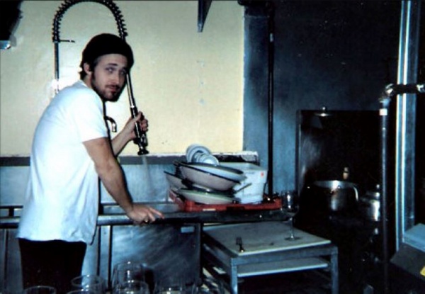 2004 - © Tagine - Doing the dishes
